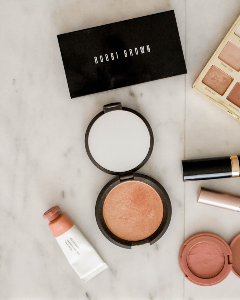 Trucco permanente PMU